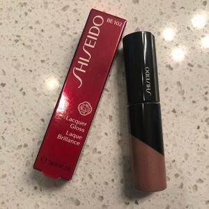 Shiseido Debut (BE102) Lacquer Gloss